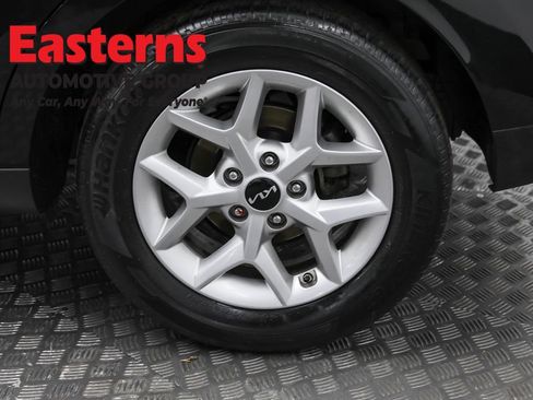 Used 2024 Kia Soul LX w/ Option Group 015 image 33