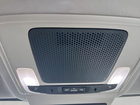 Used 2024 Honda HR-V LX image 32
