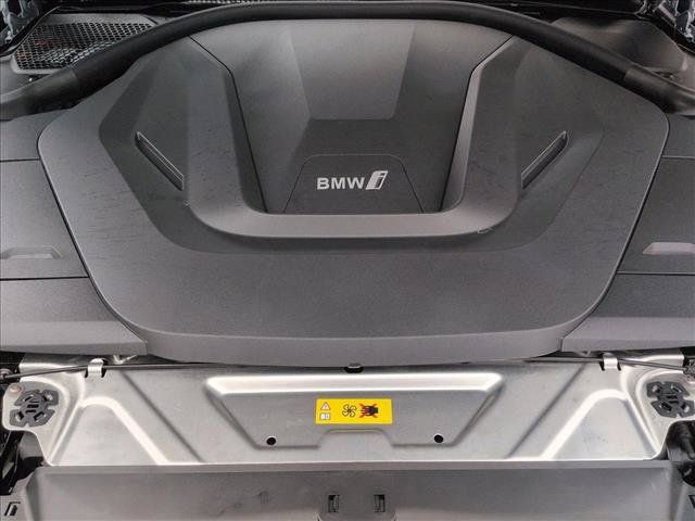 Used 2026 BMW i4 xDrive40i w/ M Sport Package AWD/4WD image 17