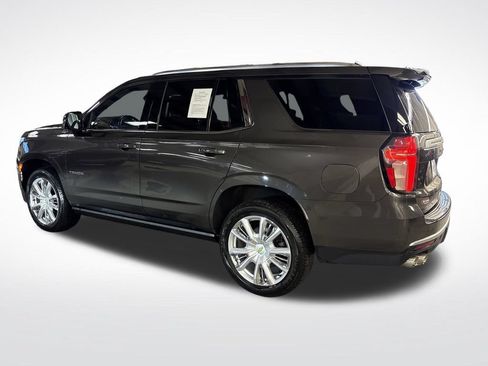 Used 2021 Chevrolet Tahoe High Country w/ Premium Package AWD/4WD image 3