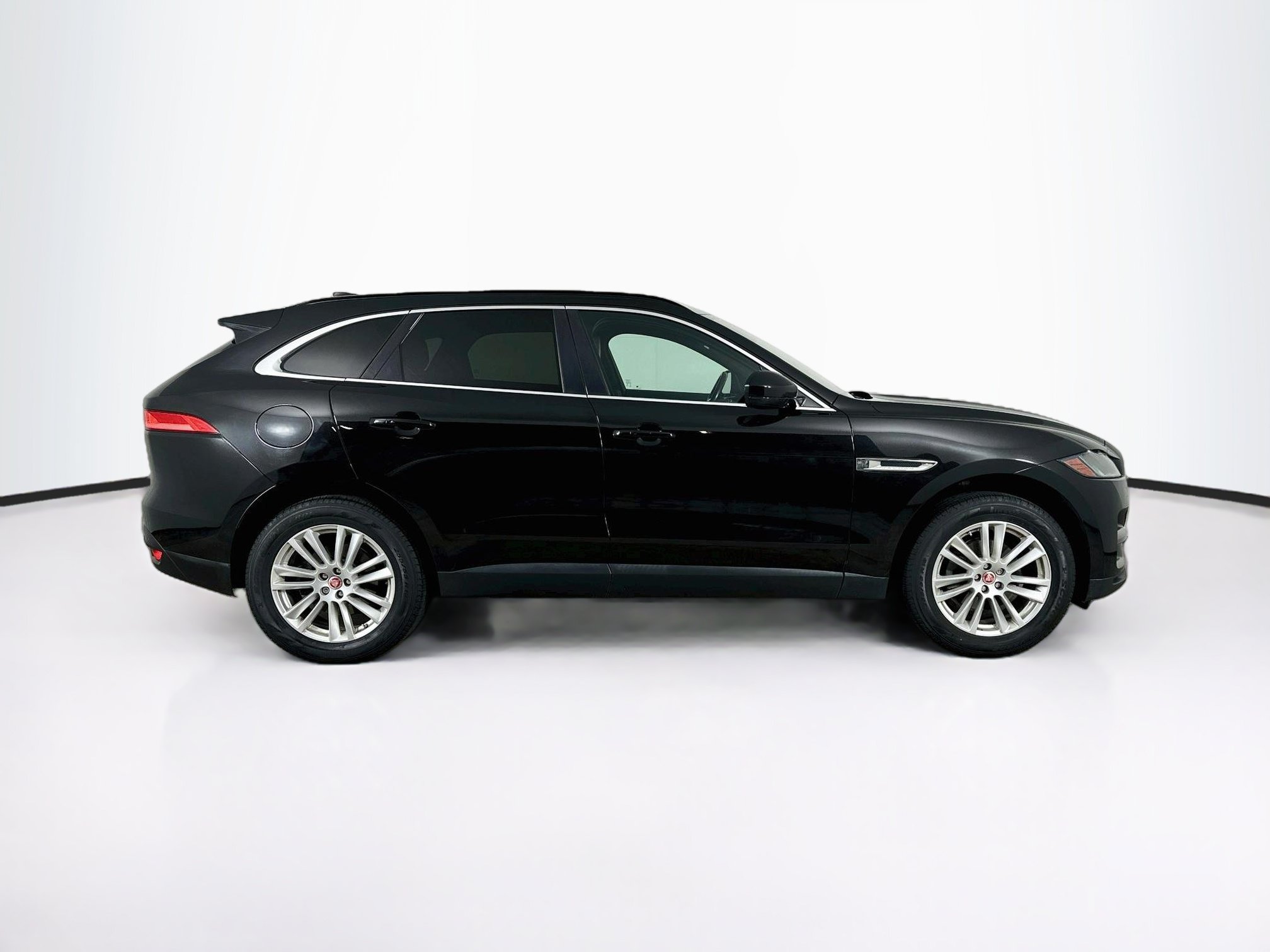 Used 2018 Jaguar F-PACE Prestige AWD/4WD image 10