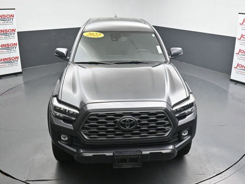 Used 2022 Toyota Tacoma TRD Off-Road AWD/4WD image 25