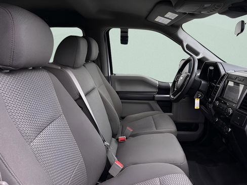 Used 2019 Ford F150 XLT image 32