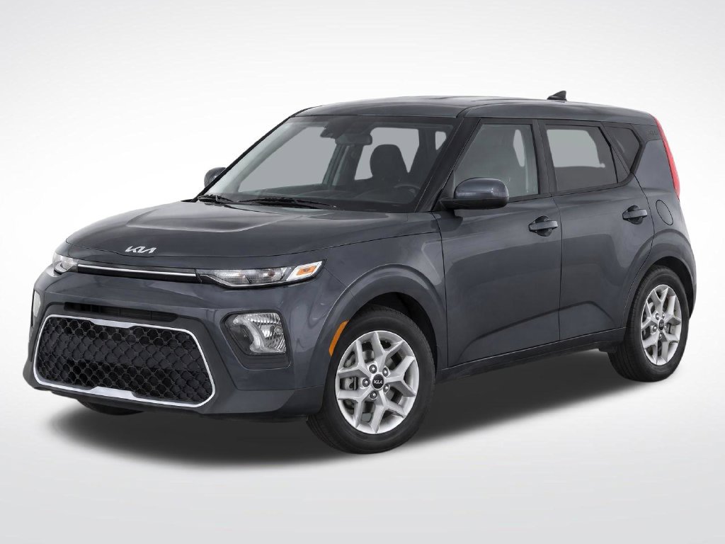 Used 2022 Kia Soul LX w/ Technology Package FWD image 2