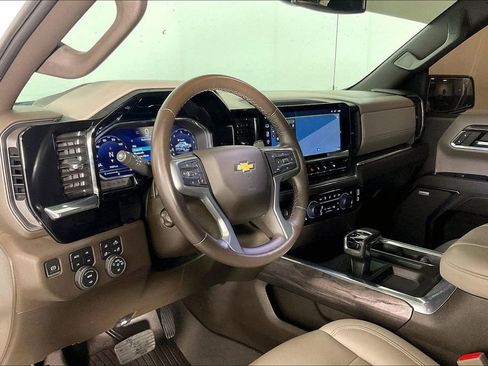 Used 2023 Chevrolet Silverado 1500 LTZ w/ LTZ Premium Texas Edition AWD/4WD image 17