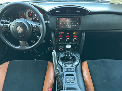 Used 2020 Toyota 86 image 13