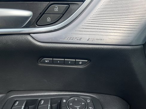 Used 2025 Cadillac XT5 Premium Luxury image 22