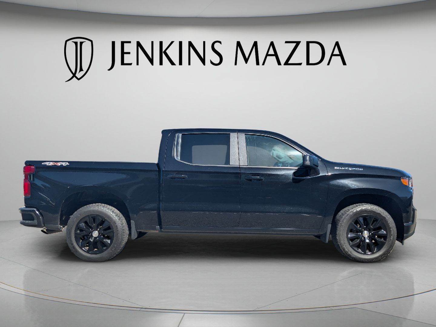 Used 2021 Chevrolet Silverado 1500 Custom AWD/4WD image 9