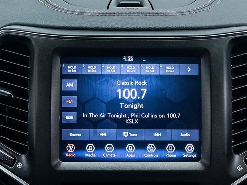 Used 2022 Jeep Cherokee Trailhawk w/ Comfort/Convenience Group image 19