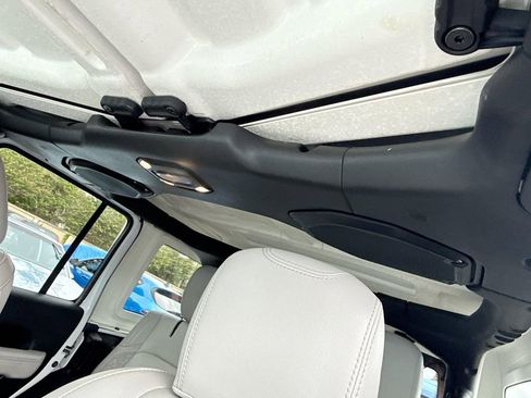 Used 2021 Jeep Wrangler Unlimited Sahara image 20