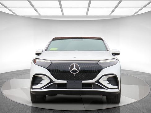 Used 2023 Mercedes-Benz EQS 450+ 4MATIC SUV image 2