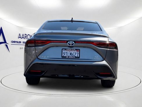 Used 2022 Toyota Mirai w/ Advanced Technology Package RWD image 5