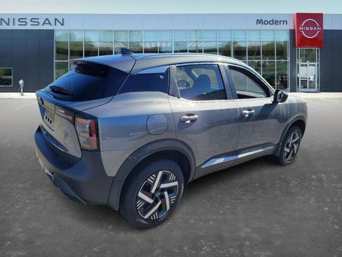 New 2026 Nissan Kicks SV image 5