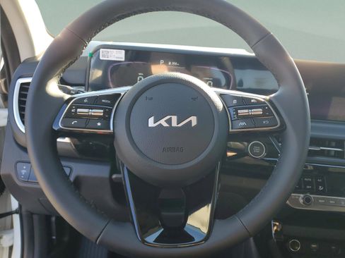 New 2026 Kia Seltos S FWD image 21