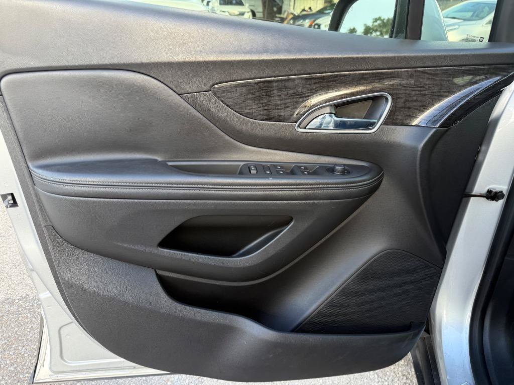 Used 2015 Buick Encore Convenience AWD/4WD image 11