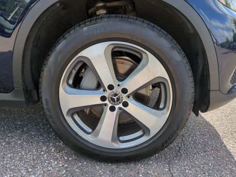 Used 2019 Mercedes-Benz GLC 300 image 11