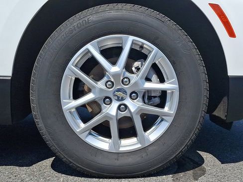 Certified 2024 Chevrolet Equinox LT image 8