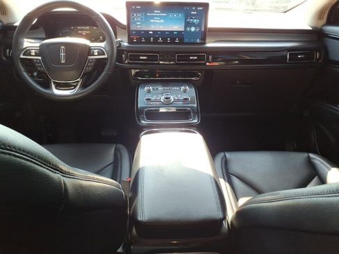 Used 2023 Lincoln Nautilus AWD w/ Premium Package image 13
