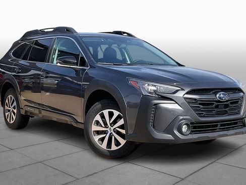 Used 2024 Subaru Outback Premium image 4