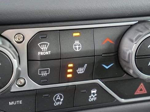 New 2025 Jeep Gladiator Mojave w/ Convenience Group image 4