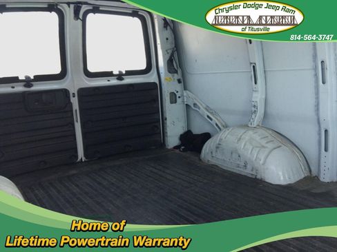 Used 2009 Chevrolet Express 1500 image 18
