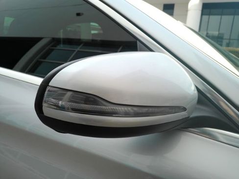 Used 2016 Mercedes-Benz C 300 4MATIC Sedan image 19