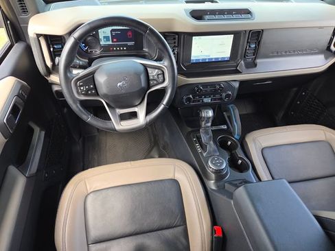 Used 2023 Ford Bronco Wildtrak AWD/4WD image 6