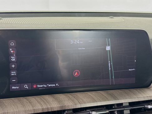 Used 2024 Kia Telluride EX image 14