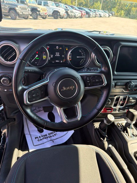 Used 2022 Jeep Wrangler Unlimited Rubicon 4xe w/ Safety Group AWD/4WD image 21