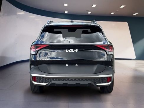 Certified 2023 Kia Sportage X-Line w/ X-Line Premium Package AWD/4WD image 4
