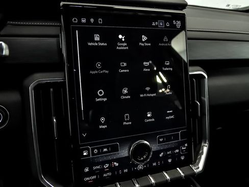 New 2027 GMC Acadia Elevation w/ Elevation Premium Package AWD/4WD image 12
