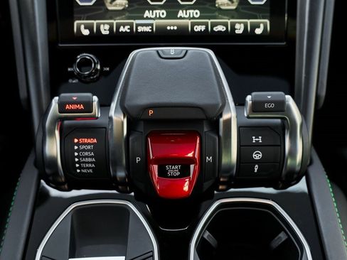 Used 2021 Lamborghini Urus image 66