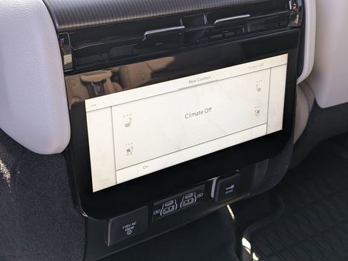 New 2026 Jeep Grand Wagoneer Summit AWD/4WD image 22