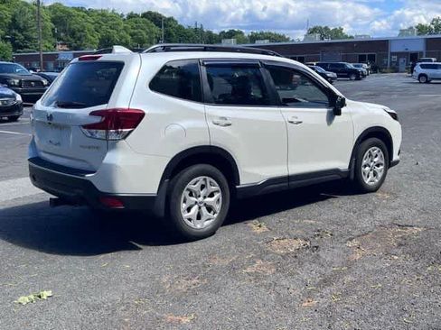 Used 2022 Subaru Forester AWD/4WD image 4