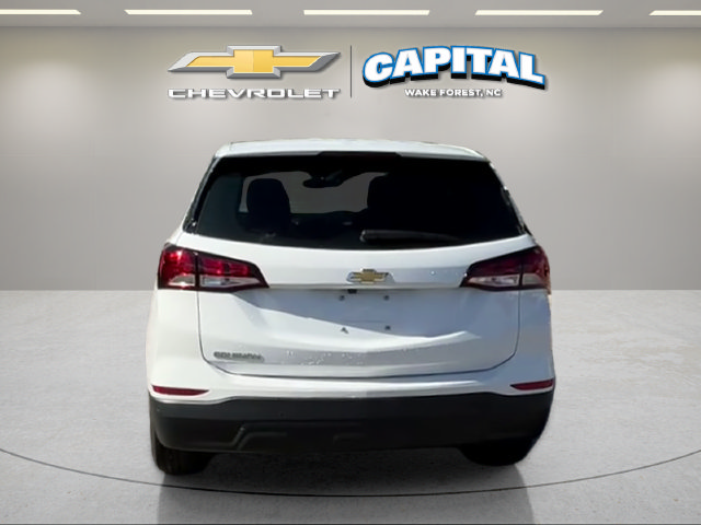 Used 2024 Chevrolet Equinox LS w/ Driver Confidence II Package FWD image 4