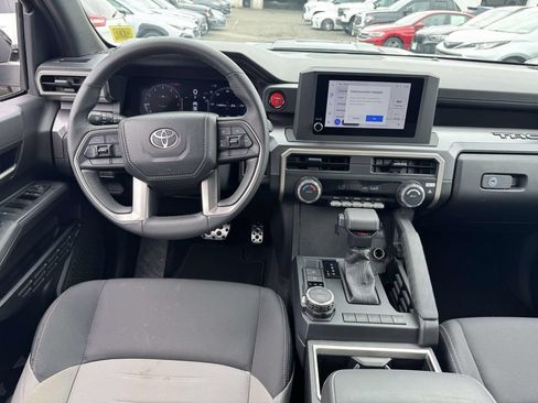 Used 2026 Toyota Tacoma TRD Sport AWD/4WD image 16