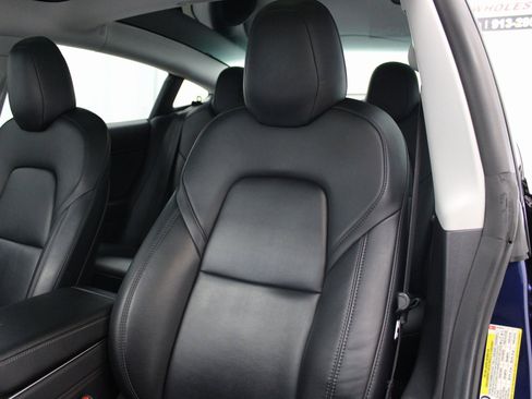 Used 2019 Tesla Model 3 Mid Range image 16