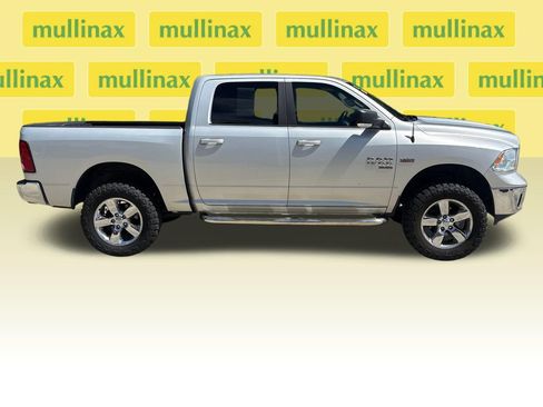 Used 2019 RAM 1500 Big Horn AWD/4WD image 2