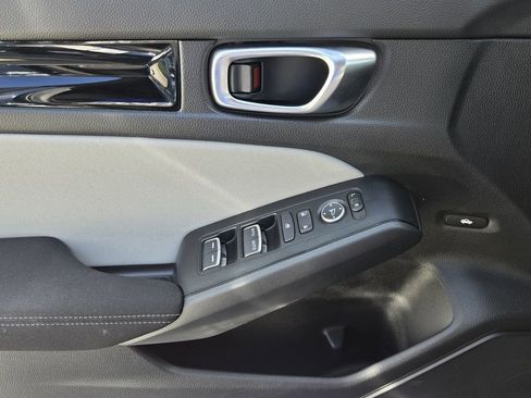Certified 2025 Honda Civic Sport image 28