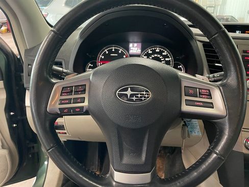 Used 2013 Subaru Outback 2.5i Premium AWD/4WD image 10