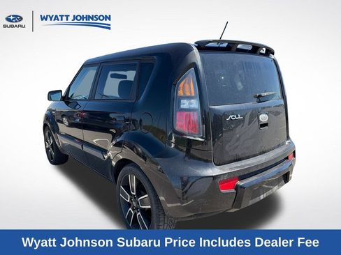 Used 2010 Kia Soul + FWD image 3