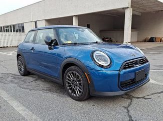 Used 2025 MINI Cooper S FWD video 2