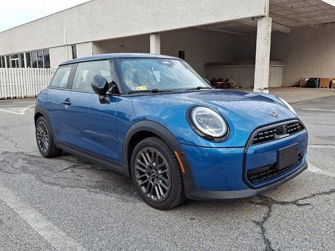 Used 2025 MINI Cooper S FWD image 2