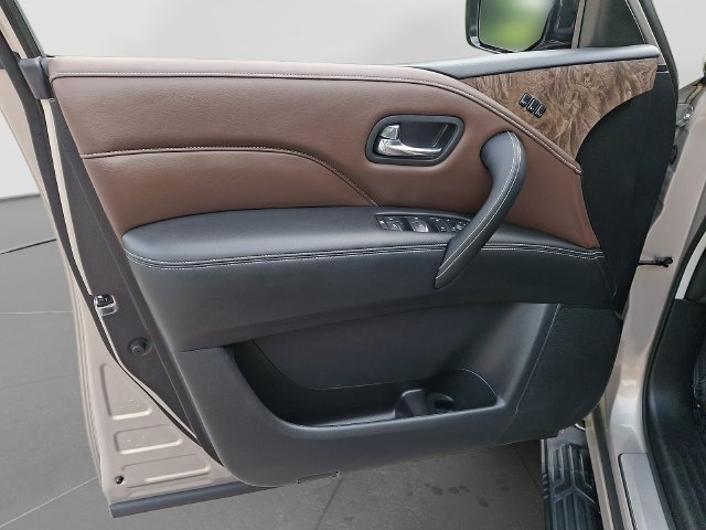 Used 2024 INFINITI QX80 Premium Select w/ Cargo Package RWD image 14