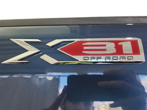 Used 2020 GMC Sierra 2500 SLE image 36