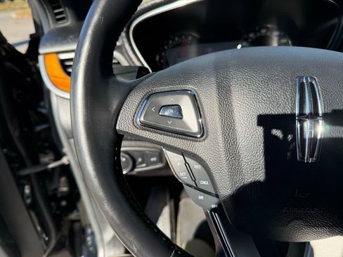 Used 2018 Lincoln MKC Reserve w/ Lincoln MKC Climate Package image 20