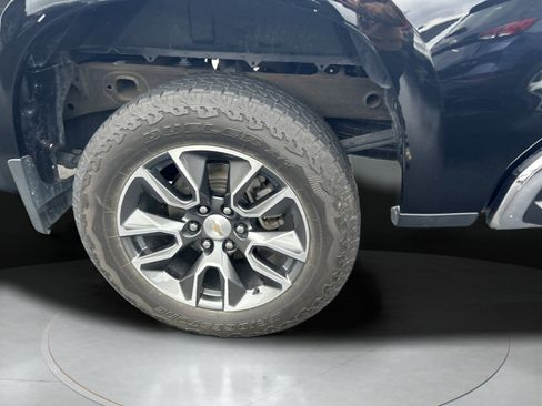 Used 2024 Chevrolet Silverado 1500 LT image 10