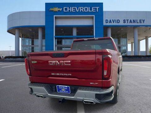 Used 2023 GMC Sierra 1500 SLT w/ SLT Premium Package AWD/4WD image 7
