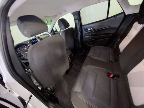 Used 2024 Chevrolet Trax LS w/ LS Convenience Package FWD image 29