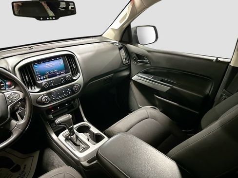 Used 2021 Chevrolet Colorado LT w/ LT Convenience Package image 24